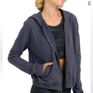 Vuori 
Laguna
Dark Gray Zip-Up Hoodie
VGUC
21” pit to pit
21” length